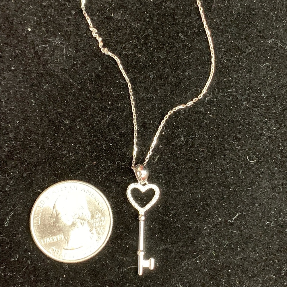 Pendant & Necklace - Picture 3 of 5